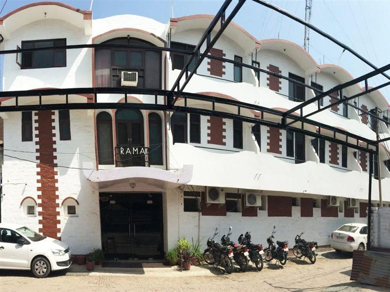 Oyo 7128 Hotel Rama Karnāl Εξωτερικό φωτογραφία