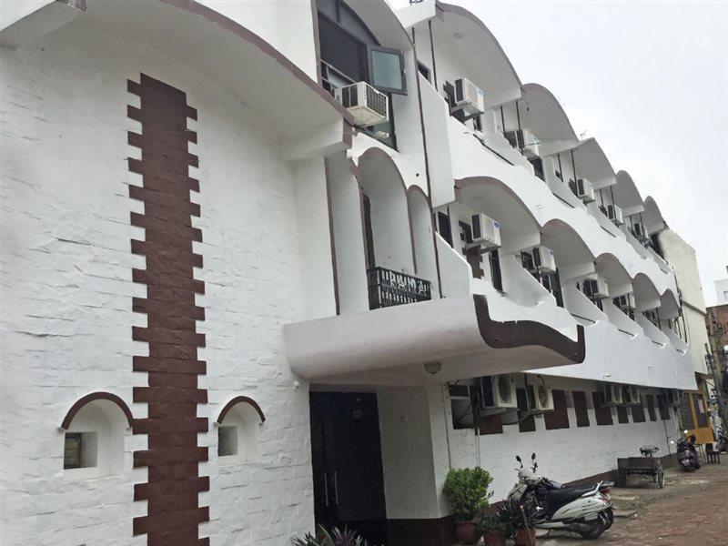 Oyo 7128 Hotel Rama Karnāl Εξωτερικό φωτογραφία